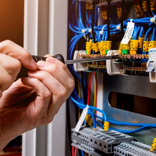 Labels for Cables and wires in server rooms Avery Zweckform